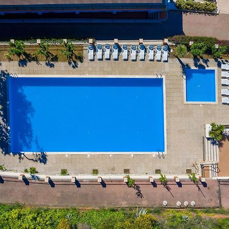 Blue Beach Bussana Nuova Luaran gambar