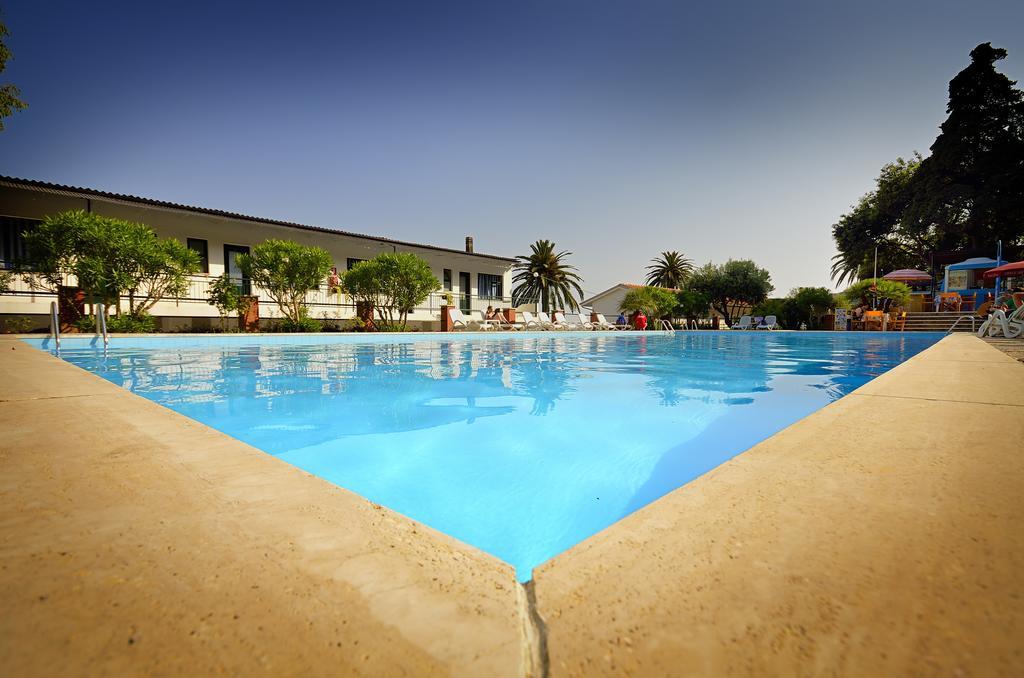 Blue Beach Bussana Nuova Luaran gambar