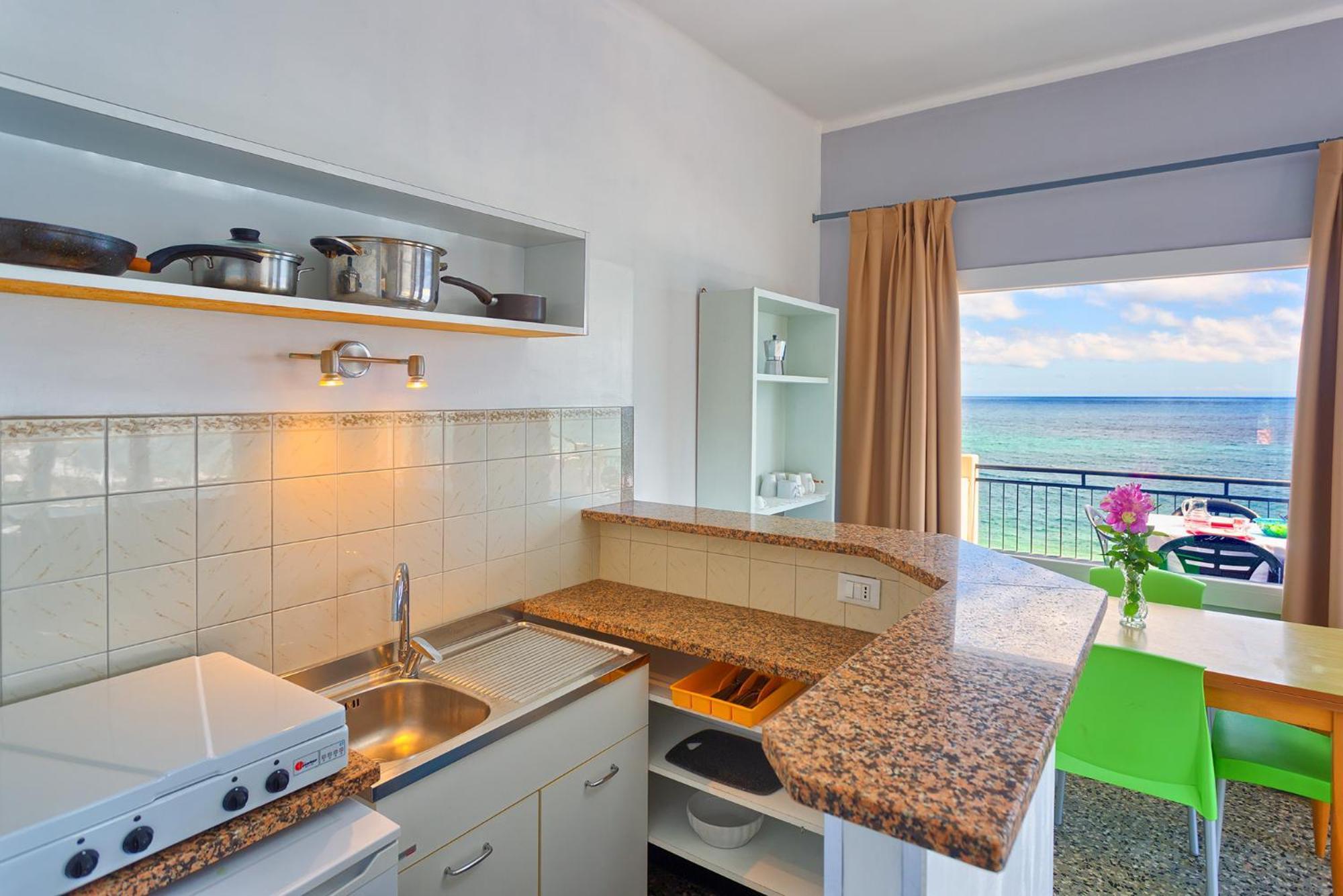 Blue Beach Bussana Nuova Luaran gambar